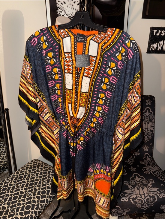 Ace Fashion Other - Women’s Patterned Kimono - Black with Orange & Pink Accents